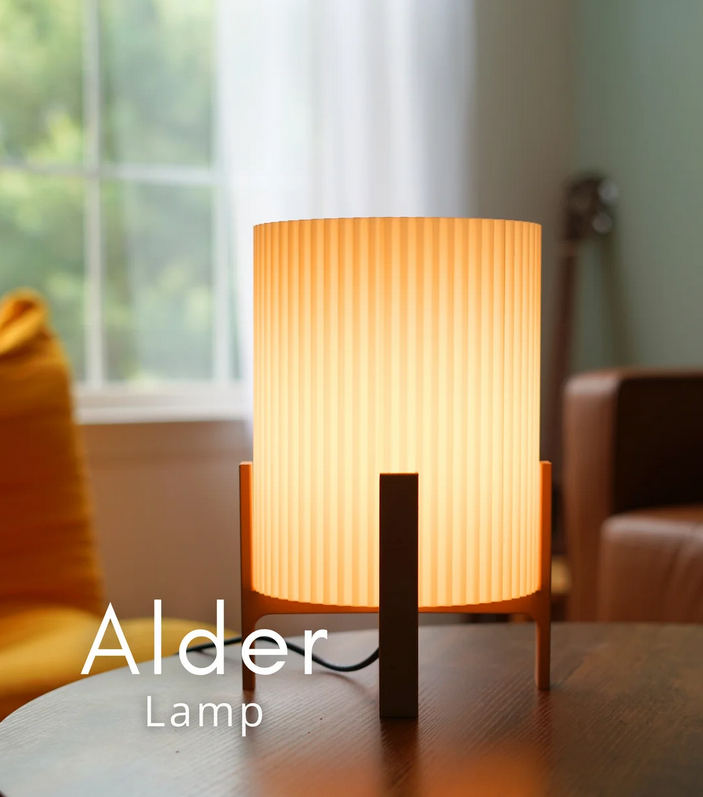 AlderRoot™ Table Lamp